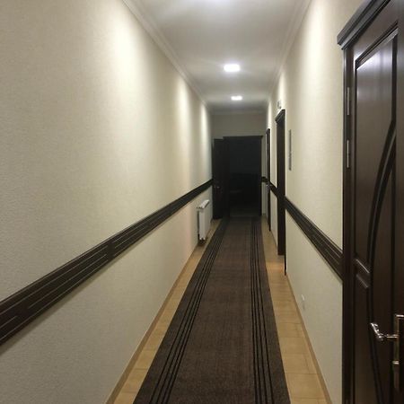 Motel Sarny  外观 照片