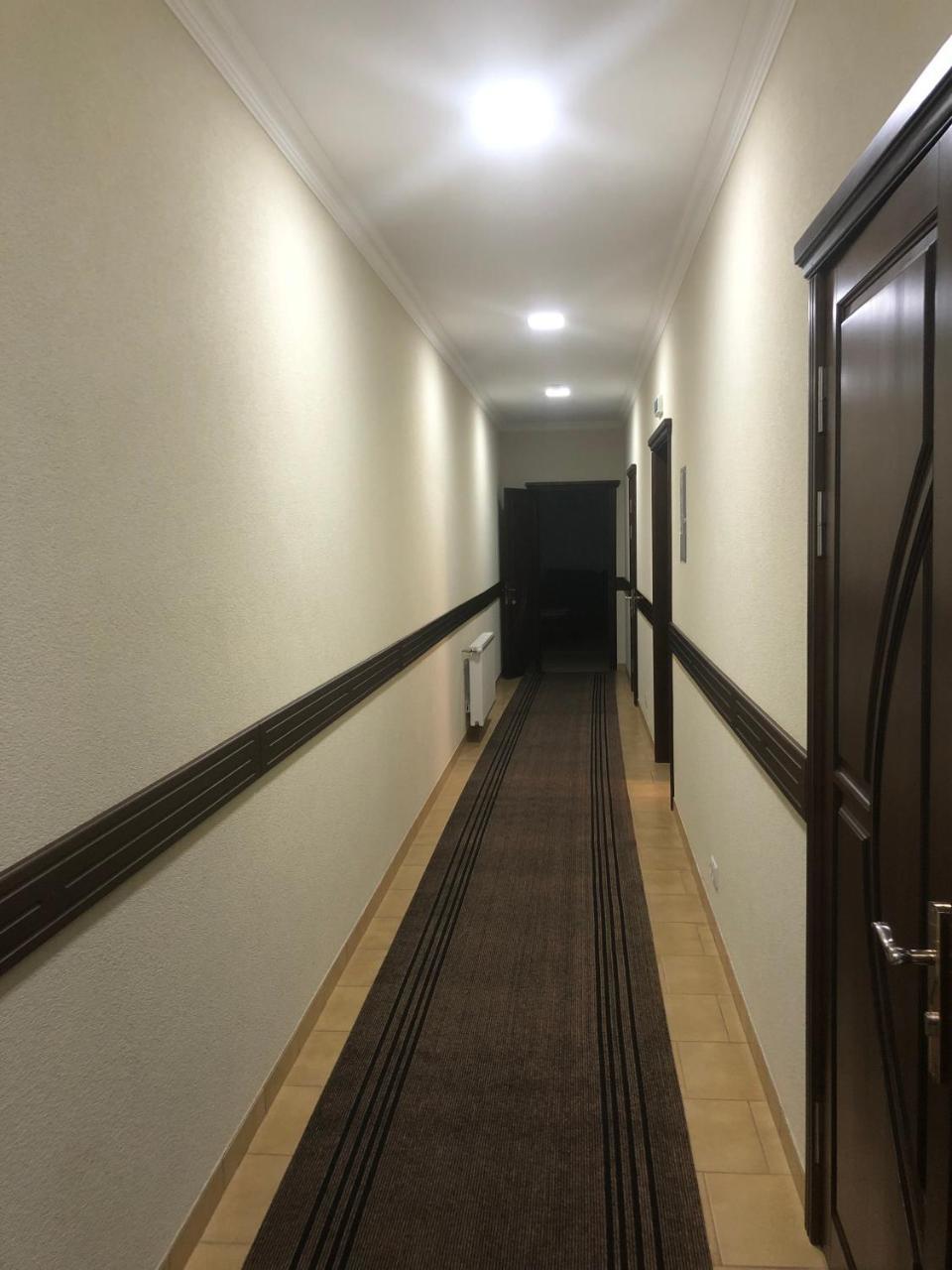 Motel Sarny  外观 照片
