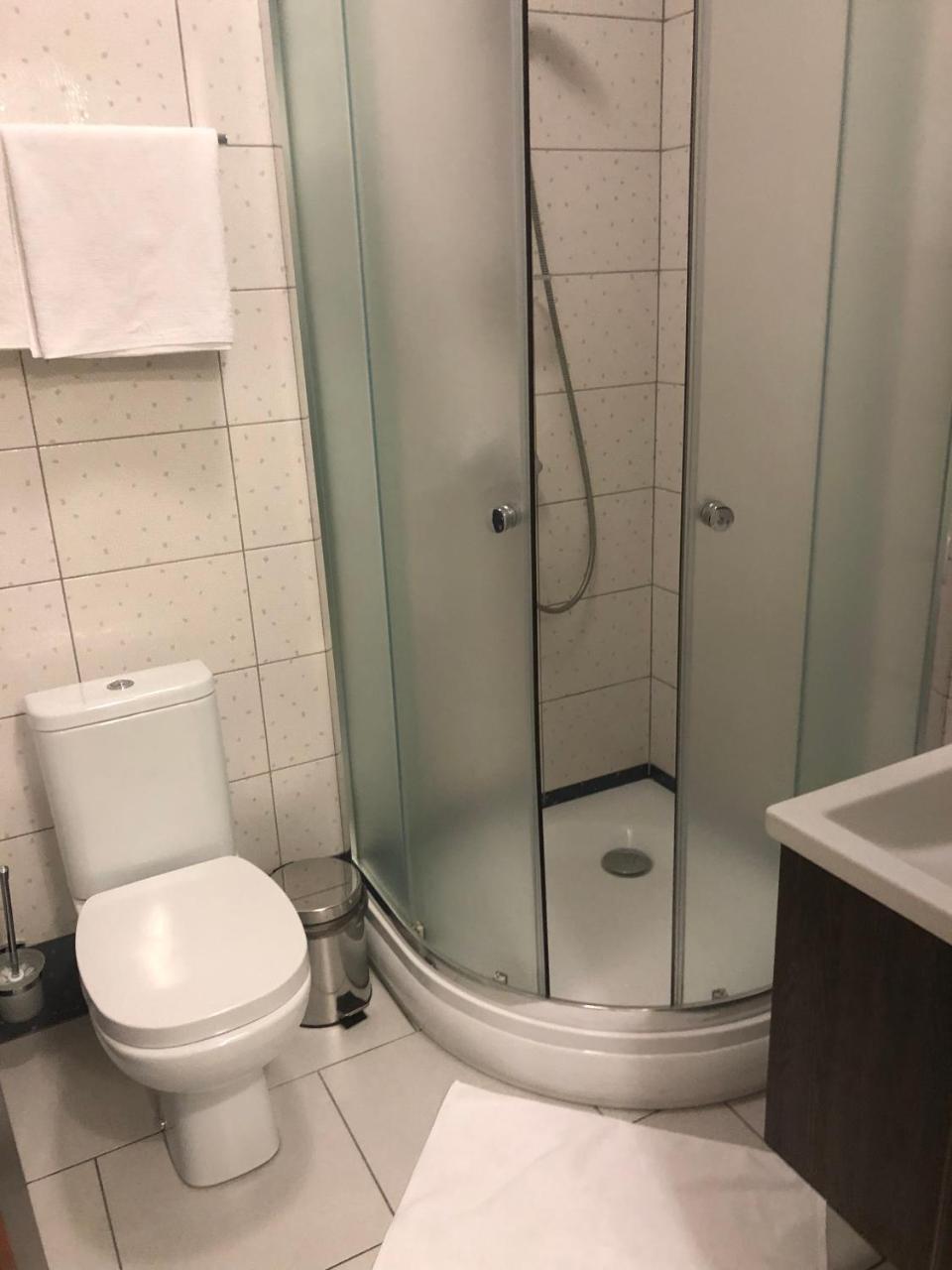 Motel Sarny  外观 照片